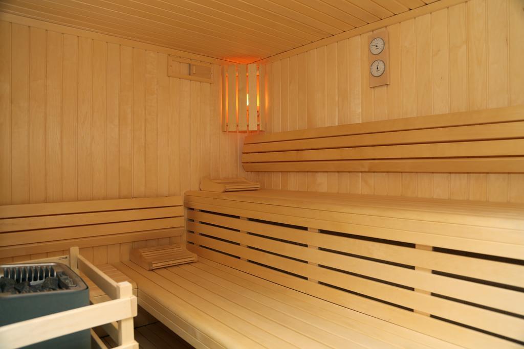 Logis Hotel Restaurant Spa Beau Site Luxeuil-les-Bains Eksteriør bilde