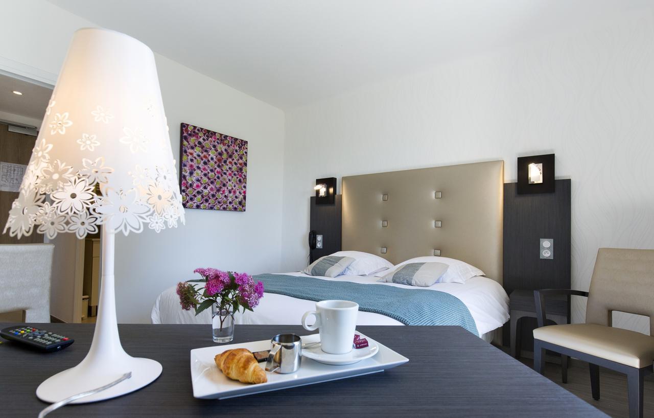 Logis Hotel Restaurant Spa Beau Site Luxeuil-les-Bains Eksteriør bilde
