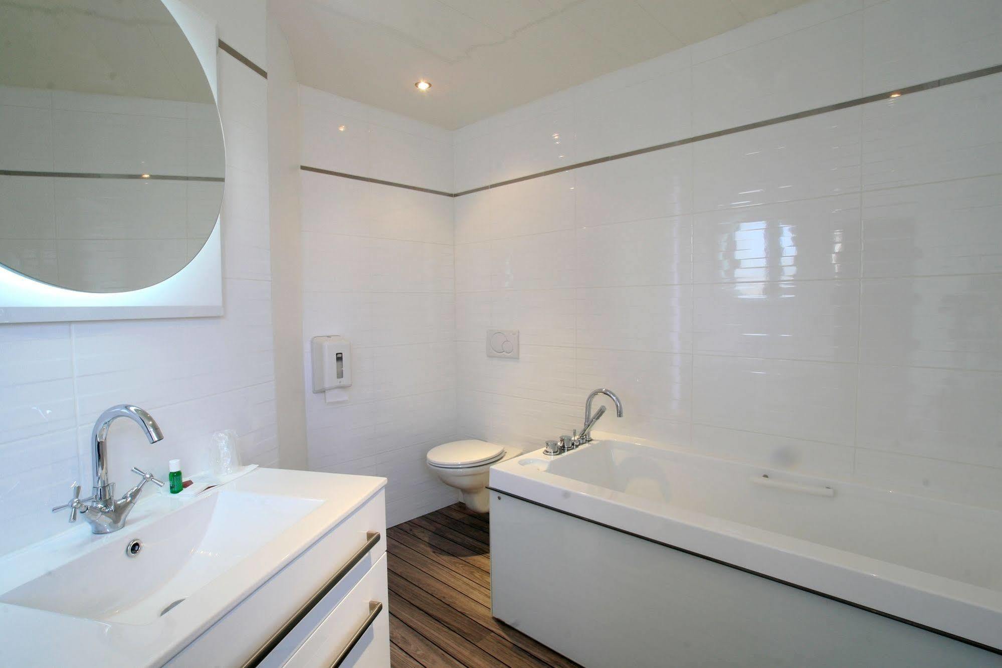 Logis Hotel Restaurant Spa Beau Site Luxeuil-les-Bains Eksteriør bilde