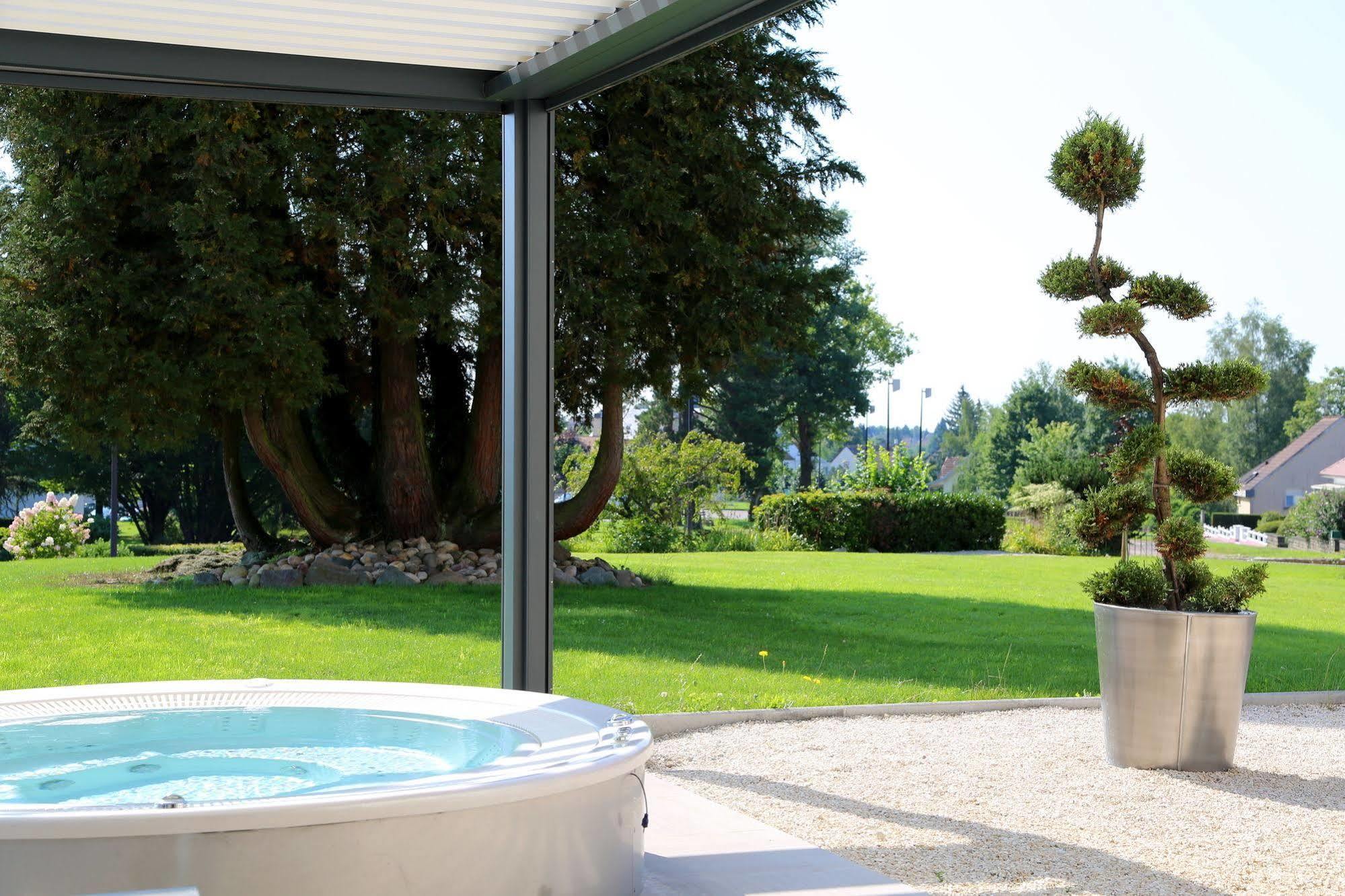 Logis Hotel Restaurant Spa Beau Site Luxeuil-les-Bains Eksteriør bilde